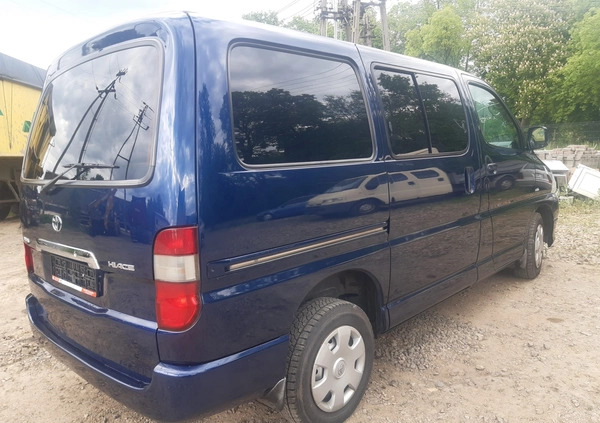 Toyota Hiace cena 45900 przebieg: 171000, rok produkcji 2011 z Garwolin małe 67